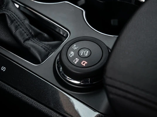 Ford Explorer XLT PKG / СЛ. НА ЛЕНТИ / М.ТОЧКА / ПОДГРЕВИ / ПАНО, снимка 11 - Автомобили и джипове - 53394326