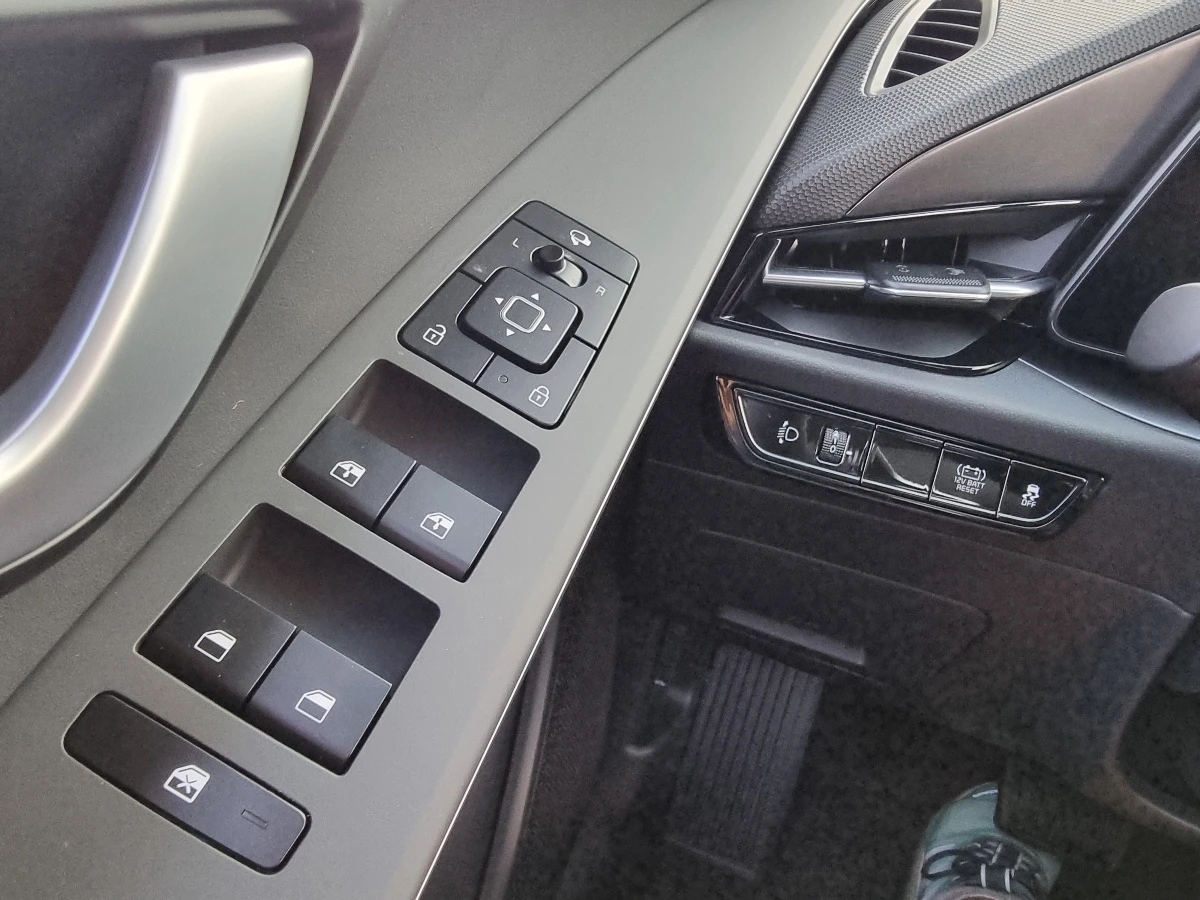 Kia Niro 1.6 GDI/ HEV / Style / DCT - изображение 8