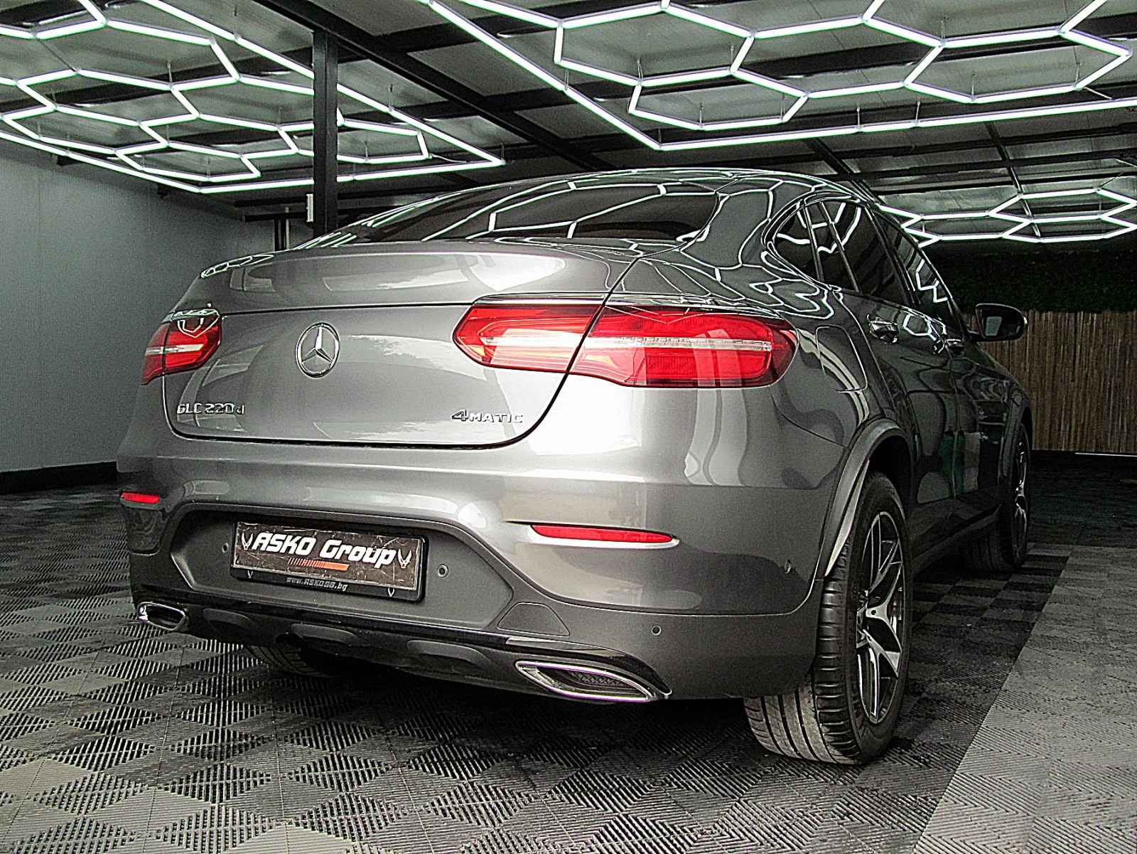 Mercedes-Benz GLC 220 KUPE/AMG/KeylessGo/4-Matic/KAMERA/СОБСТВЕН ЛИЗИНГ - изображение 6