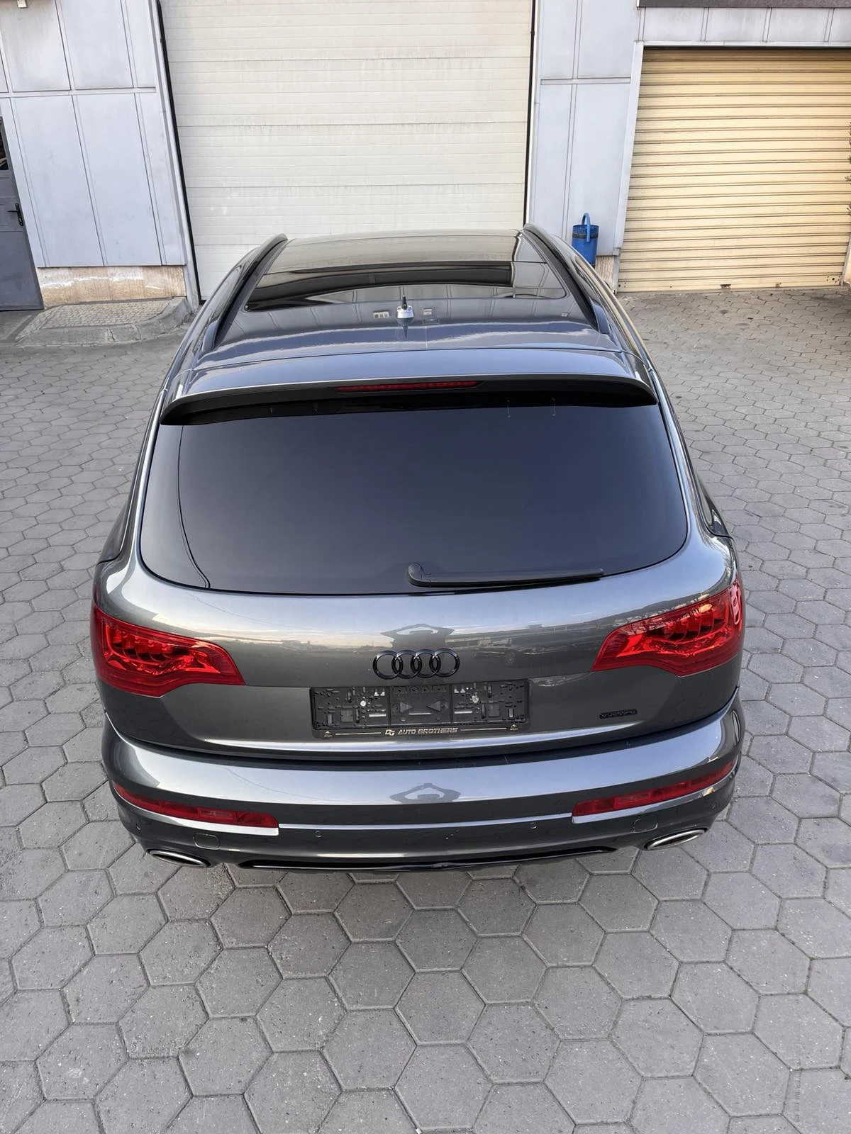 Audi Q7 W12/3.0d/8g/FULL PACKET/ПАНО+ КАМЕРА+ 7 места, снимка 7 - Автомобили и джипове - 53864110