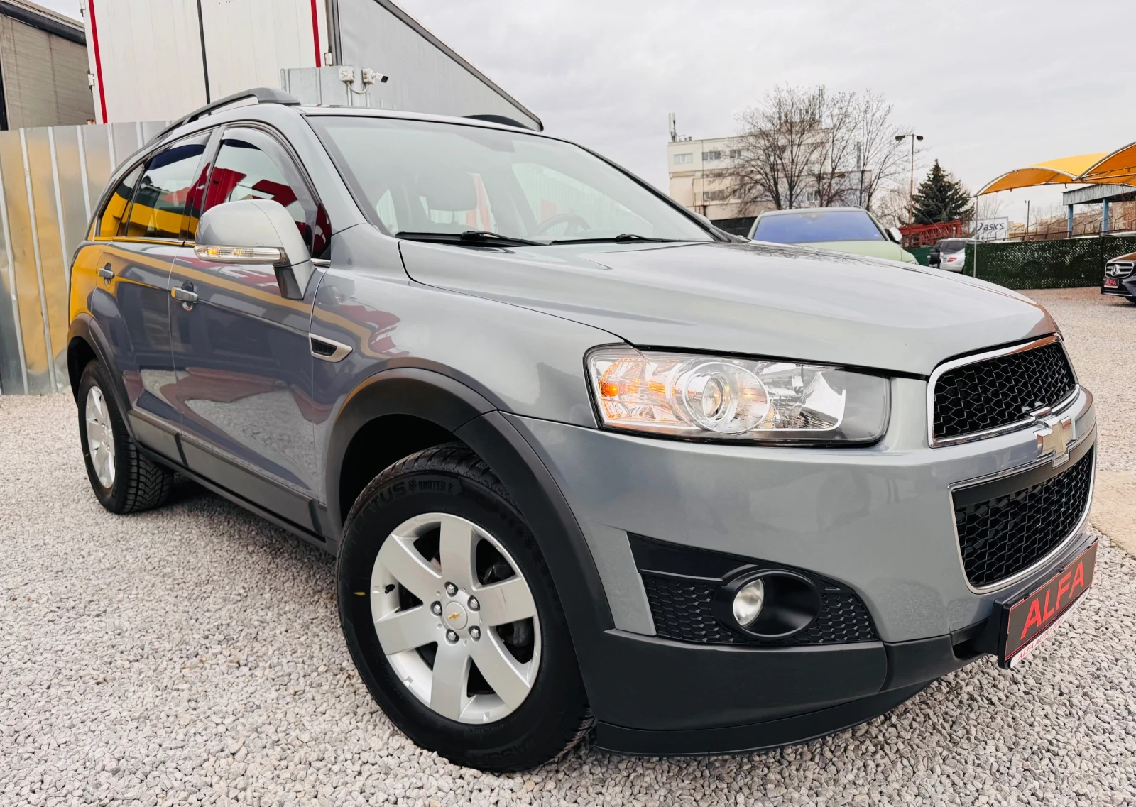 Chevrolet Captiva 2.2d/ТЕМПОМАТ/НАПЪЛНО ОБСЛУЖЕНА/ТОП КОЛА///, снимка 5 - Автомобили и джипове - 53903112