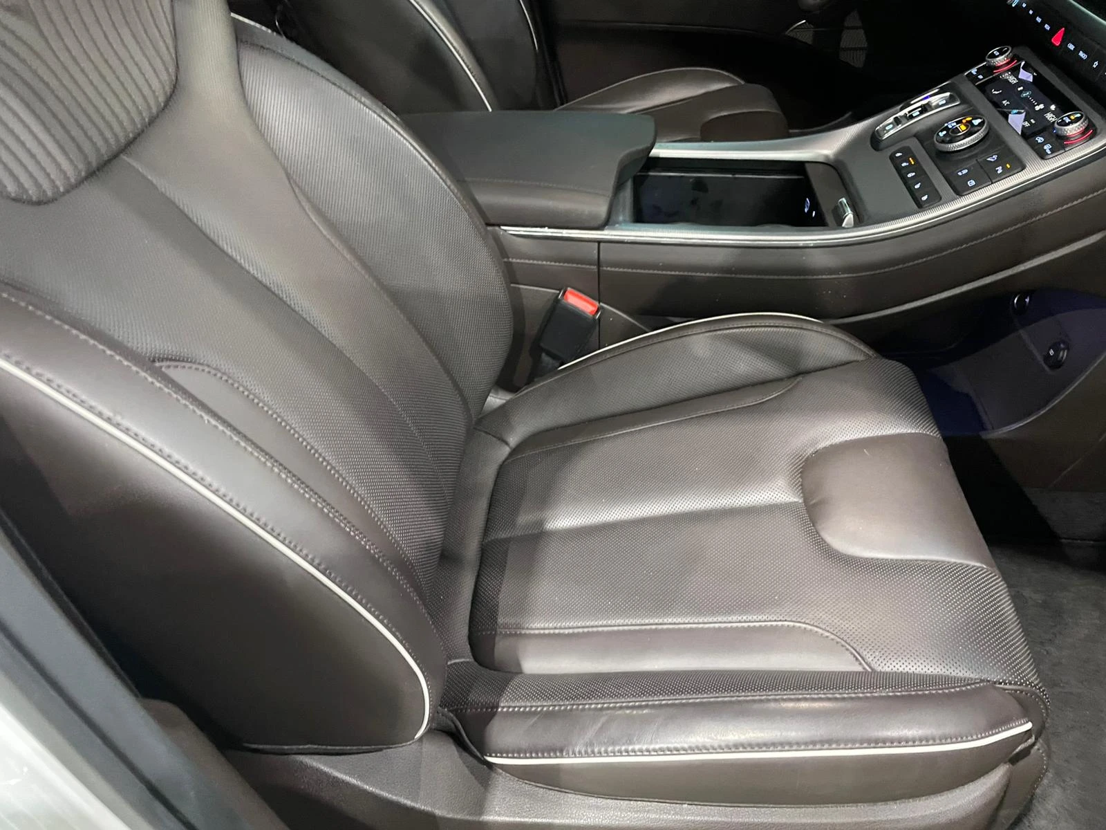 Hyundai Palisade 3.8 V6 ! 4WD ! Calligraphy !, снимка 11 - Автомобили и джипове - 54137555