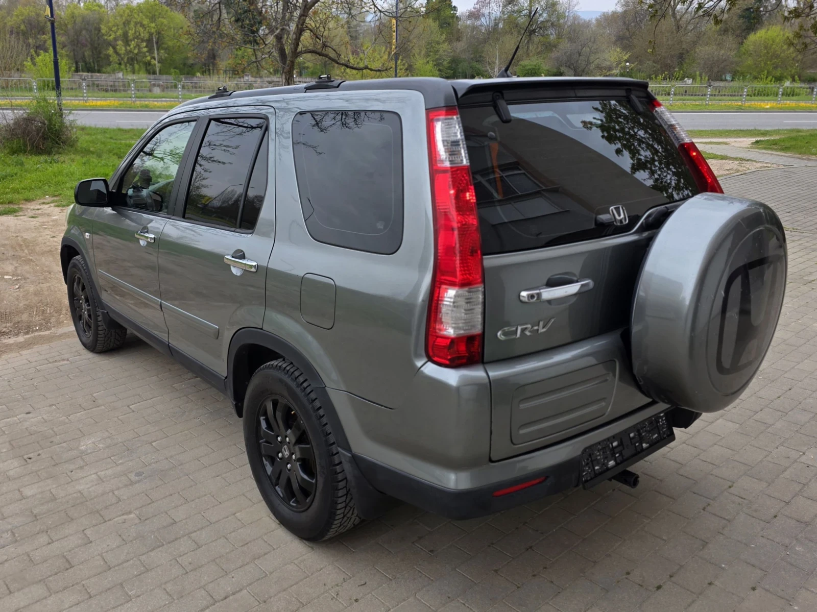 Honda Cr-v 4X4/FACELIFT, снимка 3 - Автомобили и джипове - 54214603