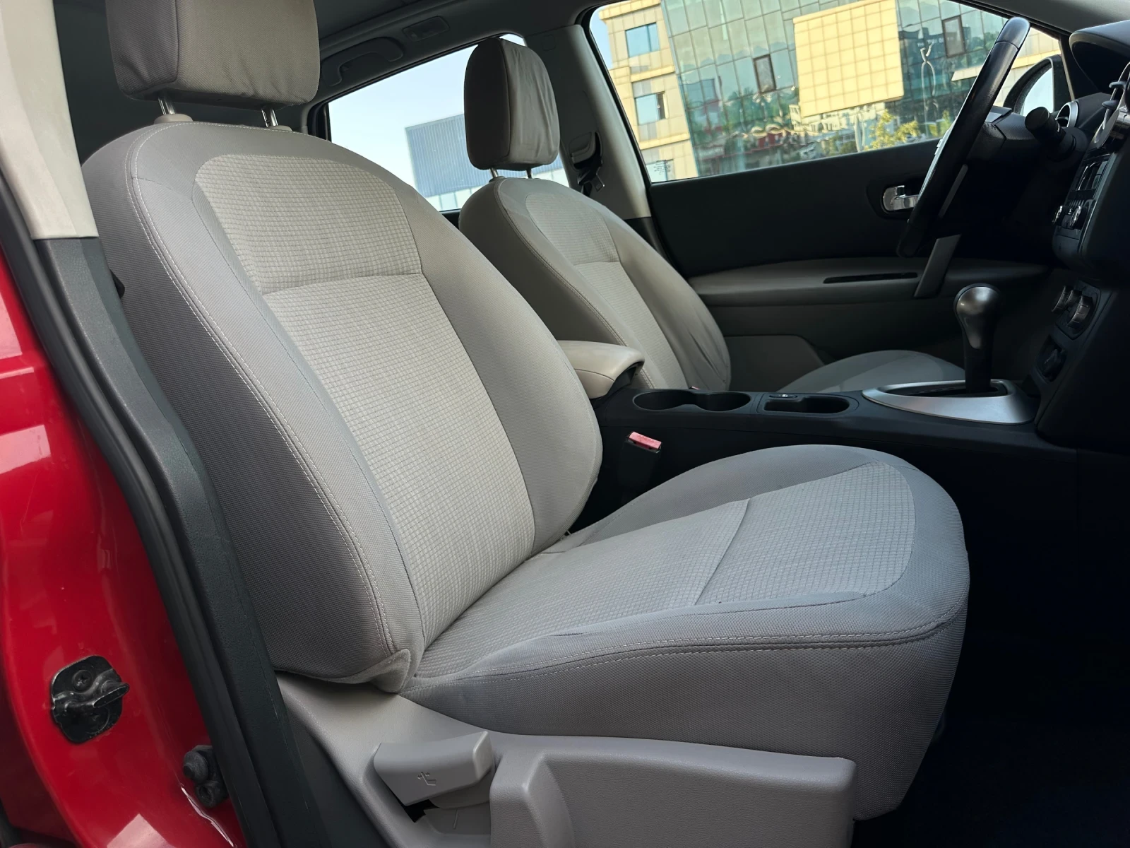 Nissan Qashqai Бензин Автоматик Фейслифт 143хКм Един Собственик, снимка 9 - Автомобили и джипове - 55093152