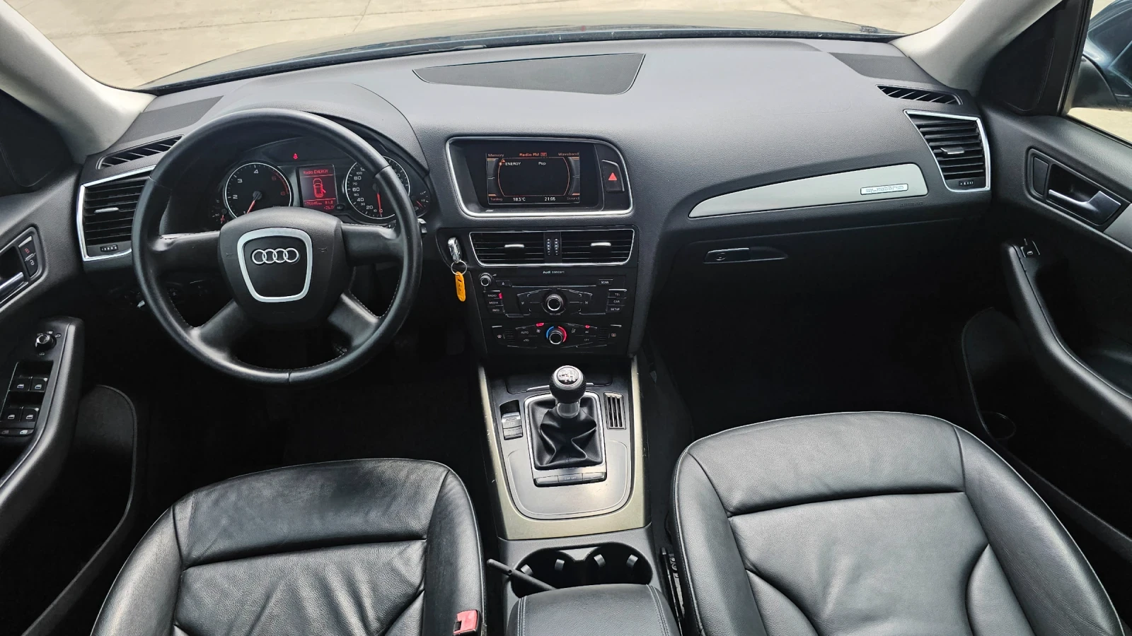 Audi Q5 2.0 TDi 170к.с 4х4 ТОП, снимка 12 - Автомобили и джипове - 55398587