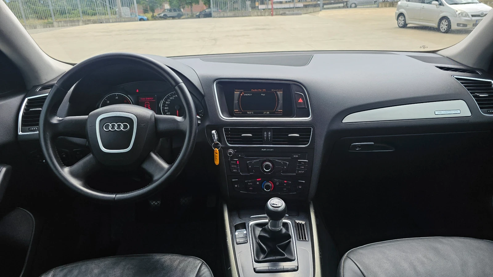 Audi Q5 2.0 TDi 170к.с 4х4 ТОП, снимка 11 - Автомобили и джипове - 55398587