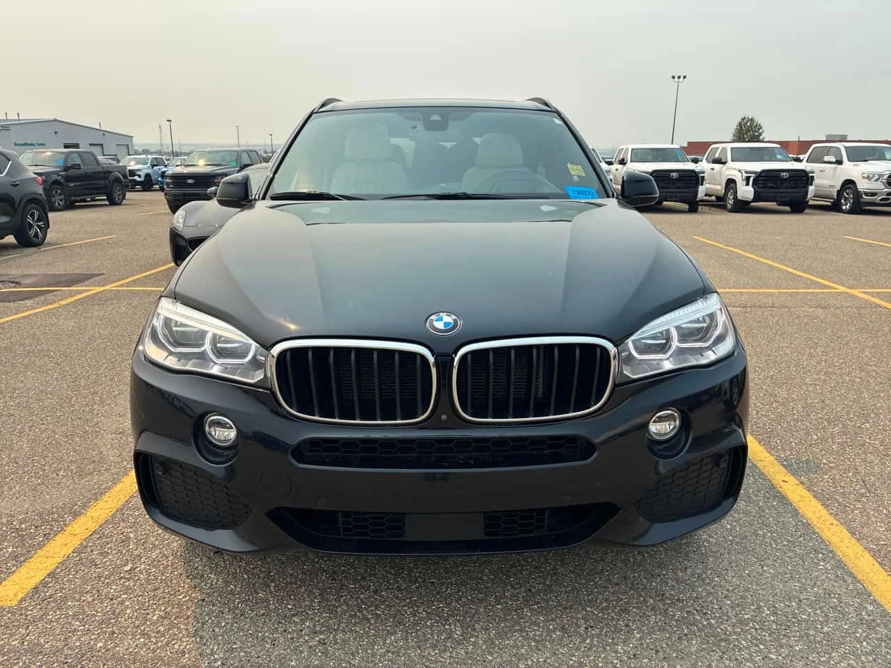 BMW X5 М ПАКЕТ/xDrive35i/CARFAX/БЯЛ САЛОН/+ ГУМИ/КЛИП, снимка 6 - Автомобили и джипове - 55417572
