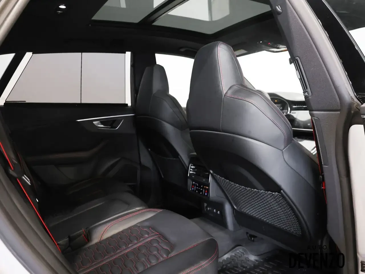 Audi RSQ8, снимка 10 - Автомобили и джипове - 56184160