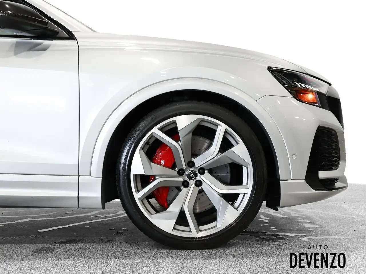 Audi RSQ8, снимка 5 - Автомобили и джипове - 56184160