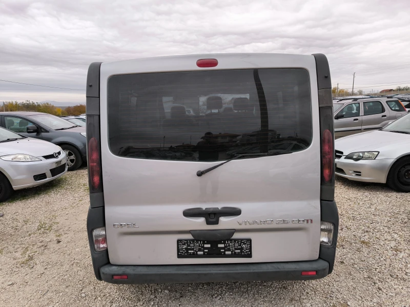 Opel Vivaro 2.5TD, снимка 5 - Бусове и автобуси - 47850749