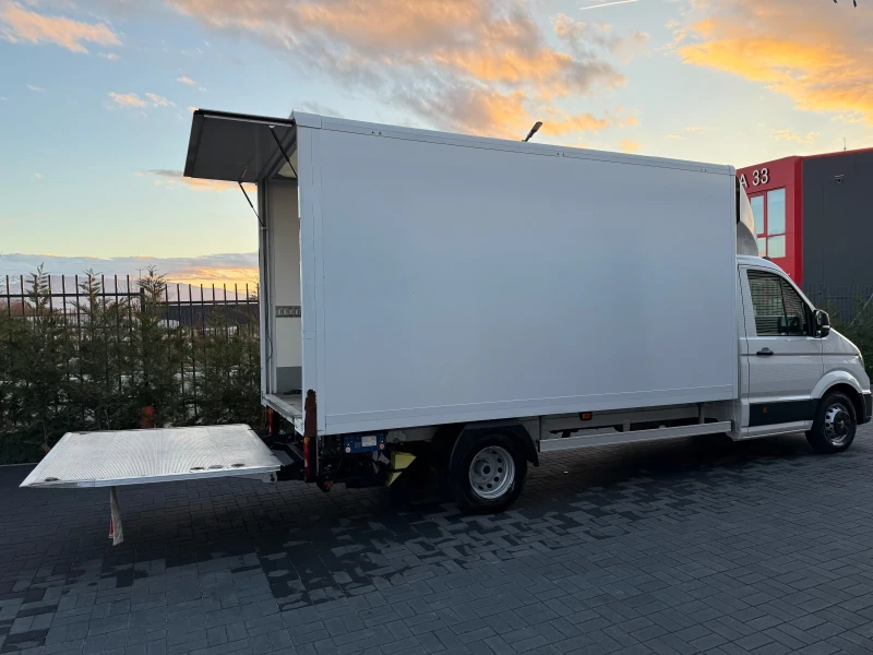 VW Crafter Фургон с падащ борд, снимка 8 - Бусове и автобуси - 48603233