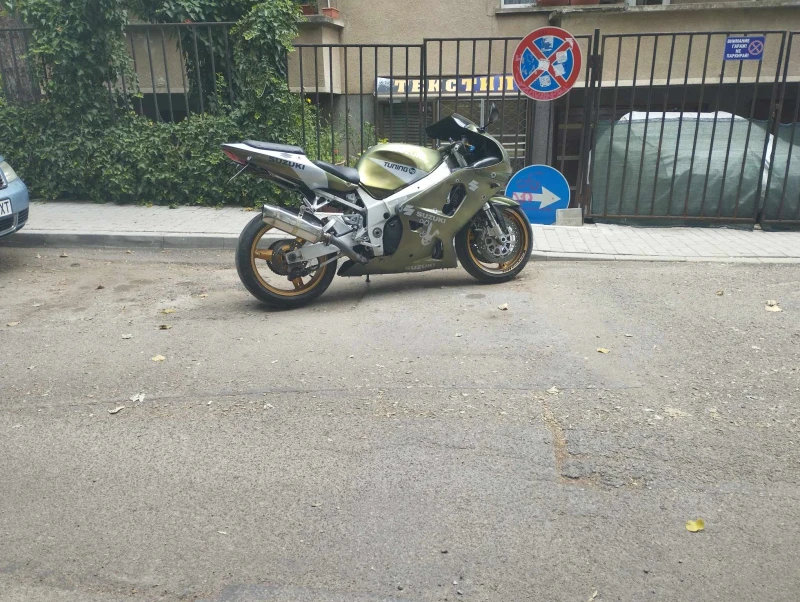 Suzuki Gsxr 750 USA, снимка 14 - Мотоциклети и мототехника - 52563849