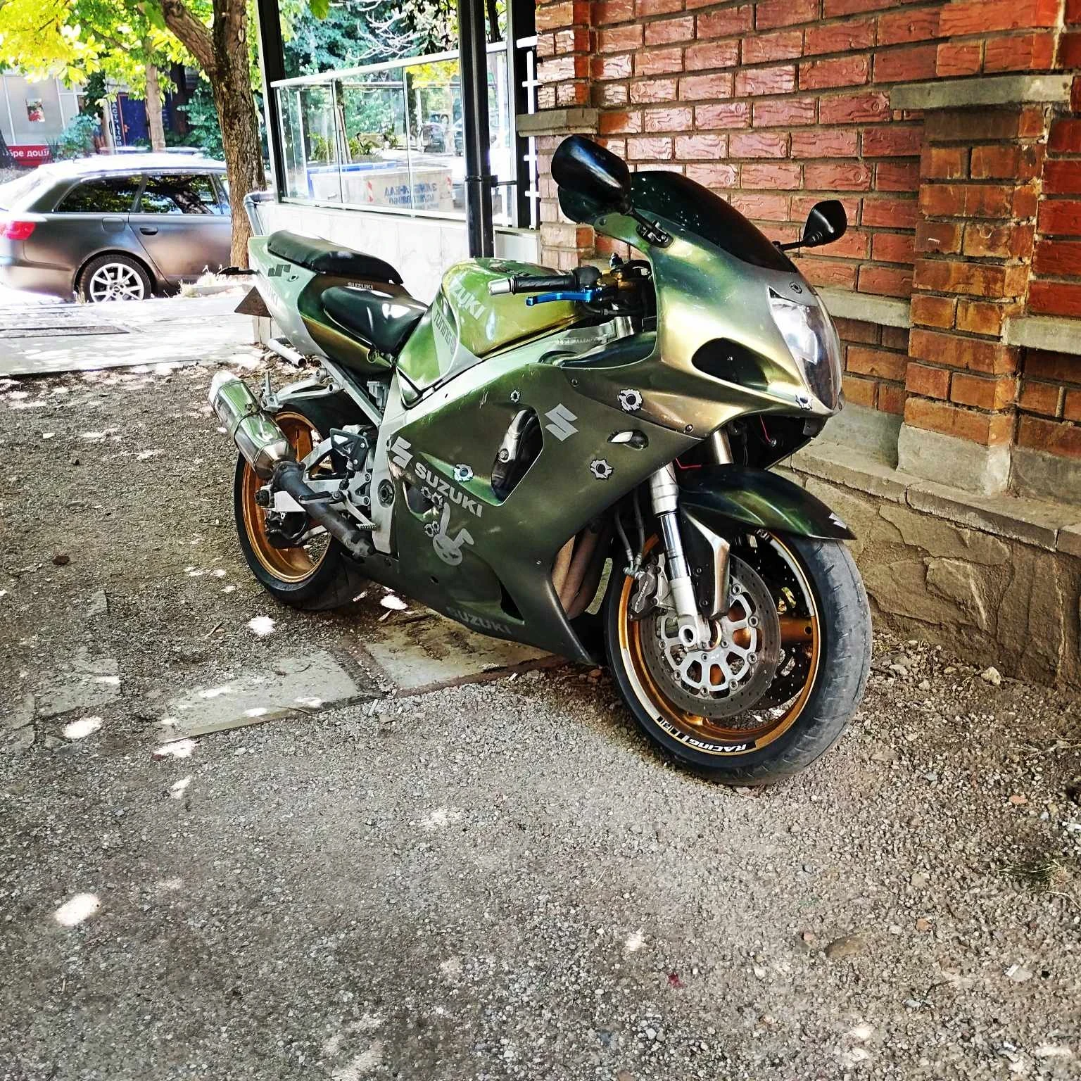 Suzuki Gsxr 750 USA | Mobile.bg   11