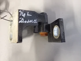 Панта врата предна лява долна Ланчия Ипсилон 