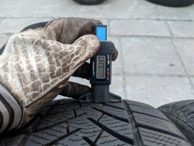 Гуми Зимни 225/50R17, снимка 7