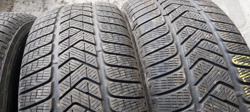 Гуми Зимни 245/65R17, снимка 4 - Гуми и джанти - 35129777