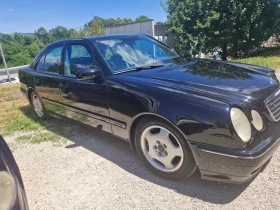 Mercedes-Benz E 320, снимка 5