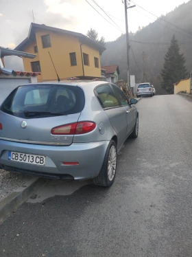 Alfa Romeo 147 1.9jtdm, снимка 3