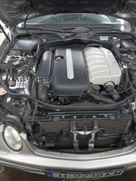 Mercedes-Benz E 270 AVANGARD, снимка 5