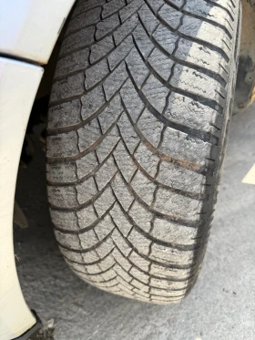 VW Golf 1.9 TDI 101 к.с 2005г - 900 € / 1760.25 лв. - 67655008 13