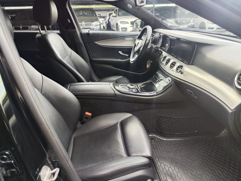 Mercedes-Benz E 220 AMG* PODGREV* RECARO* CAMERA* LIZING, снимка 7 - Автомобили и джипове - 44995705