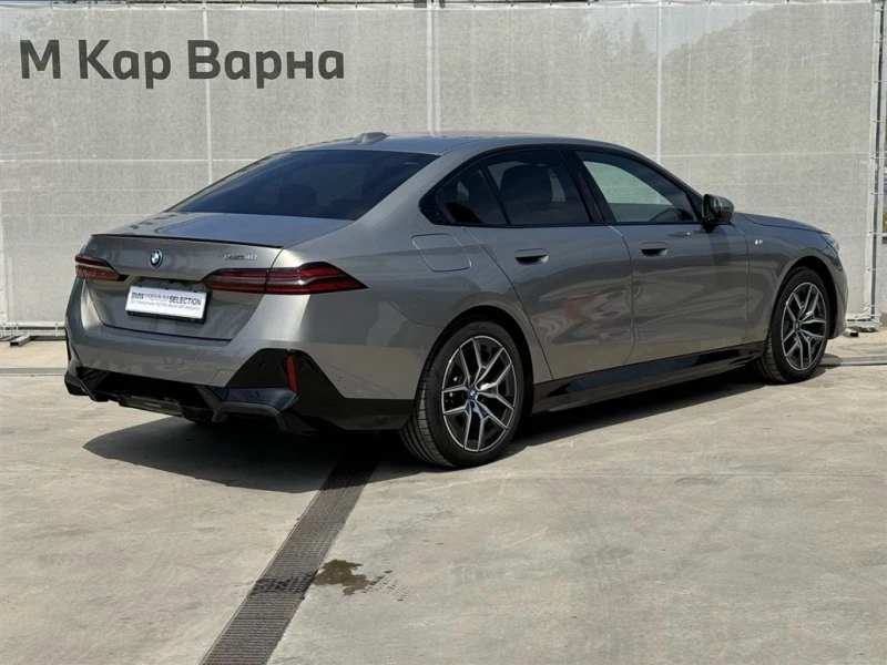 BMW i5 eDrive40, снимка 2 - Автомобили и джипове - 46189742