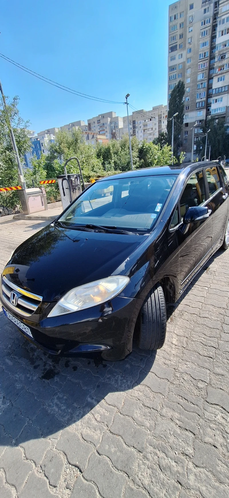 Honda Fr-v, снимка 3 - Автомобили и джипове - 47299770