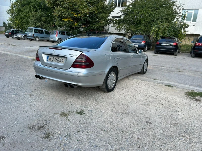 Mercedes-Benz E 270  2.7 CDI, снимка 4 - Автомобили и джипове - 48096774