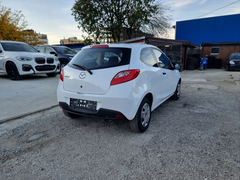 Mazda 2 1.3I, снимка 6 - Автомобили и джипове - 47832958