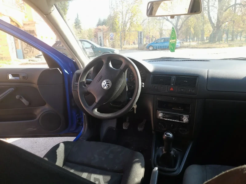 VW Golf 1.9TDI, снимка 9 - Автомобили и джипове - 47911445