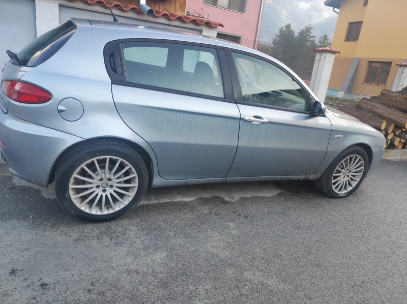 Alfa Romeo 147 1.9jtdm, снимка 5 - Автомобили и джипове - 48287709