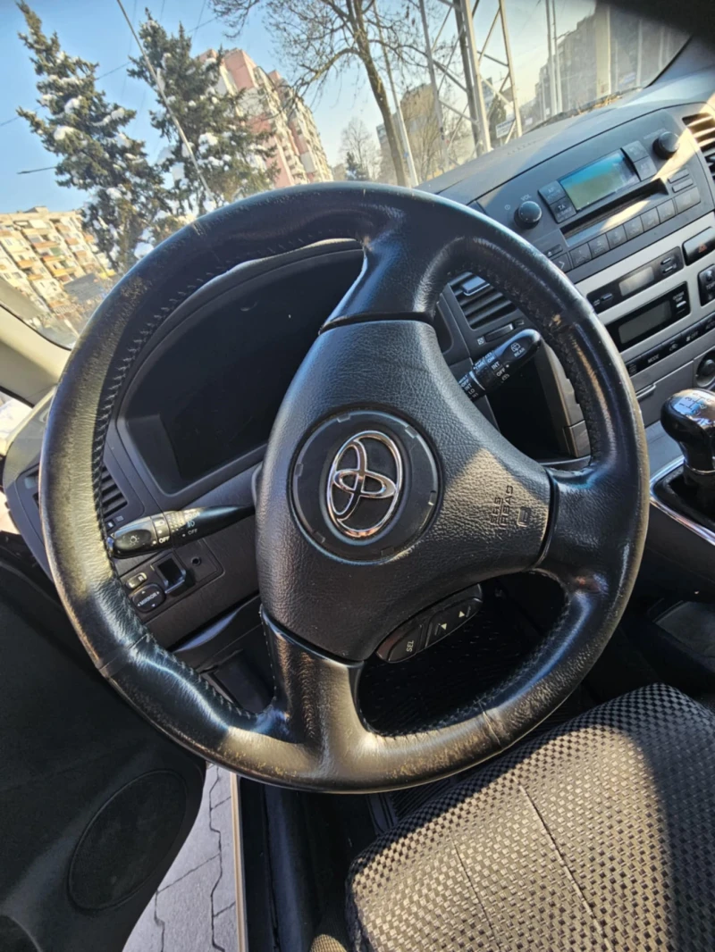 Toyota Verso, снимка 10 - Автомобили и джипове - 49261374