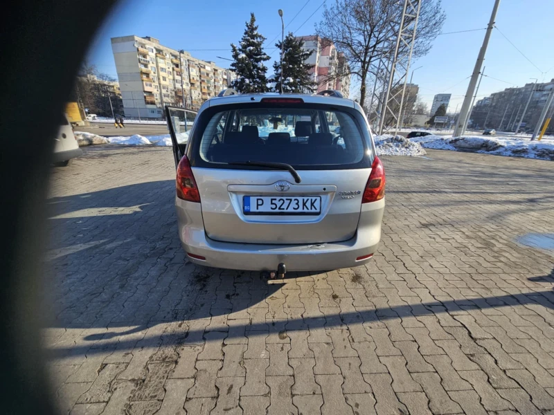 Toyota Verso, снимка 4 - Автомобили и джипове - 49261374