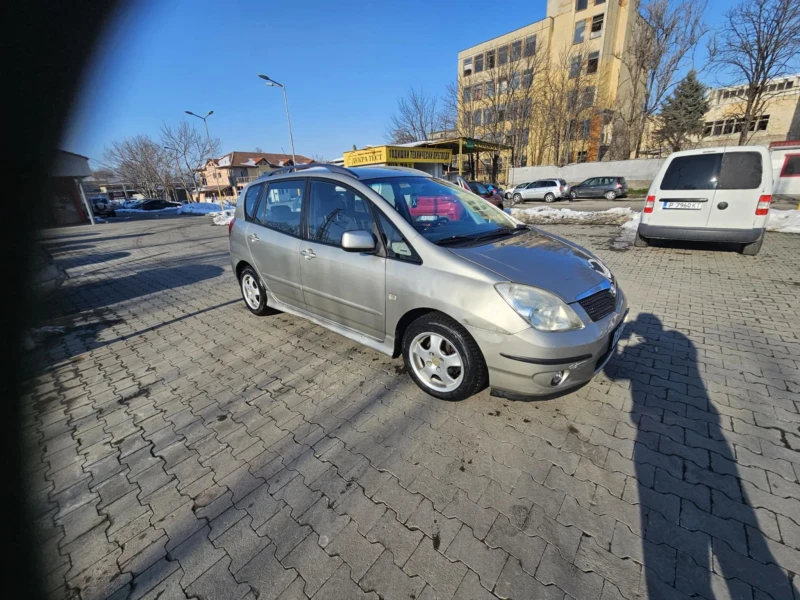 Toyota Verso, снимка 1 - Автомобили и джипове - 49261374