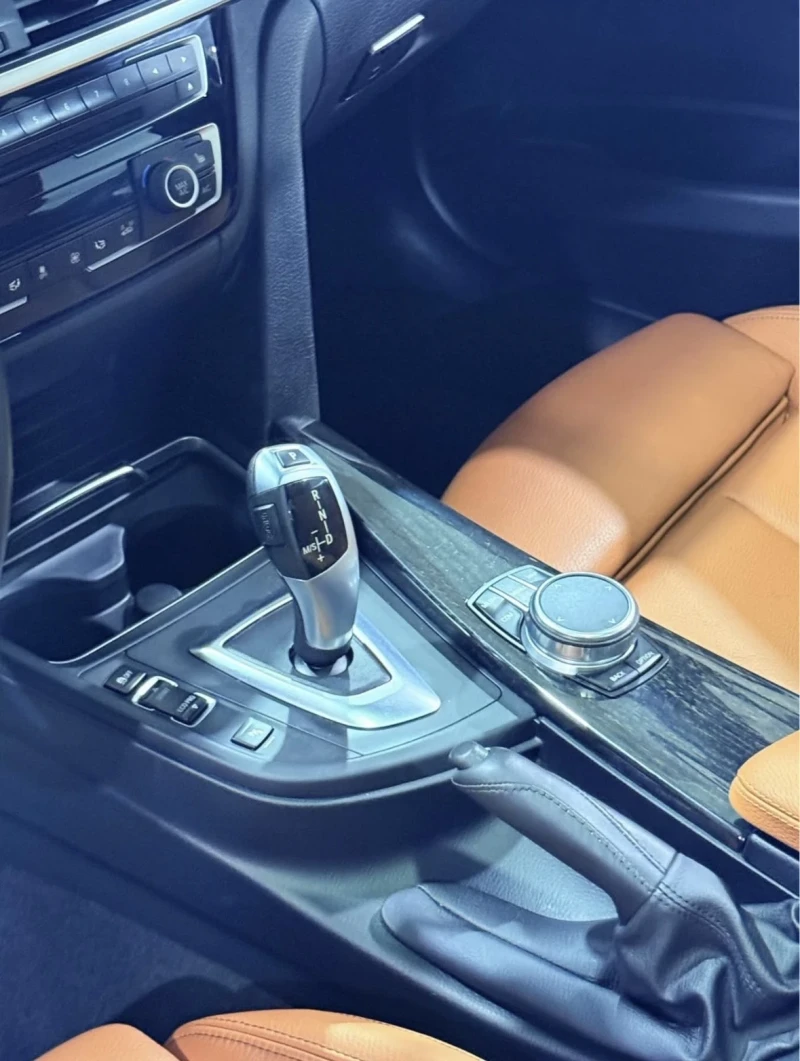 BMW 330 * * CARFAX* * M-SPORT PACKAGE* * АВТО КРЕДИТ, снимка 9 - Автомобили и джипове - 52729266