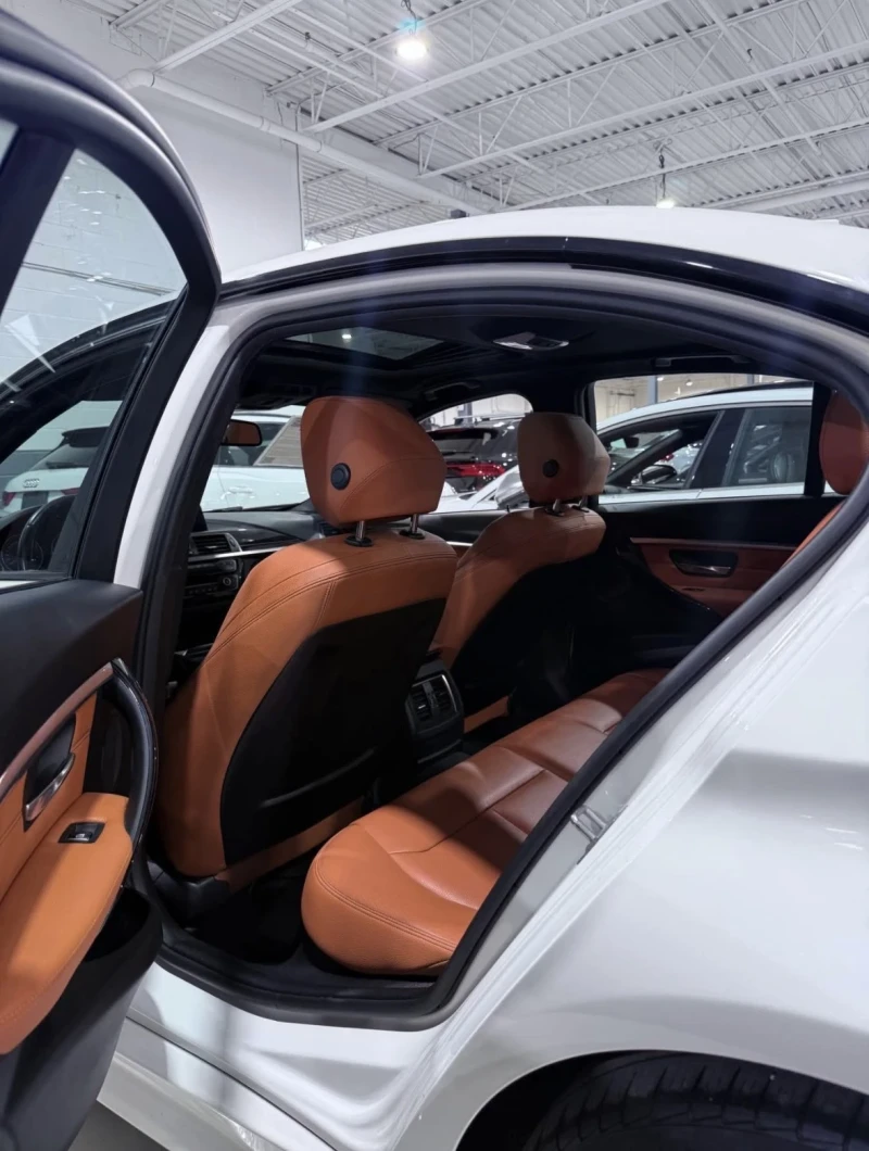 BMW 330 * * CARFAX* * M-SPORT PACKAGE* * АВТО КРЕДИТ, снимка 10 - Автомобили и джипове - 52729266