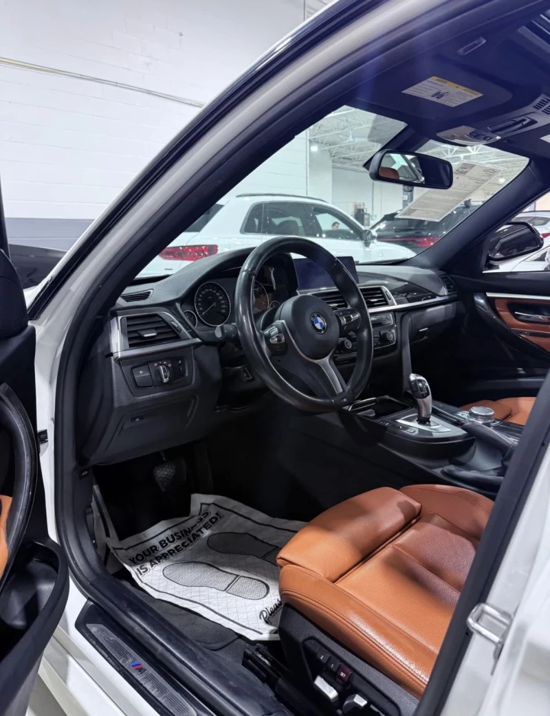 BMW 330 * * CARFAX* * M-SPORT PACKAGE* * АВТО КРЕДИТ, снимка 5 - Автомобили и джипове - 52729266