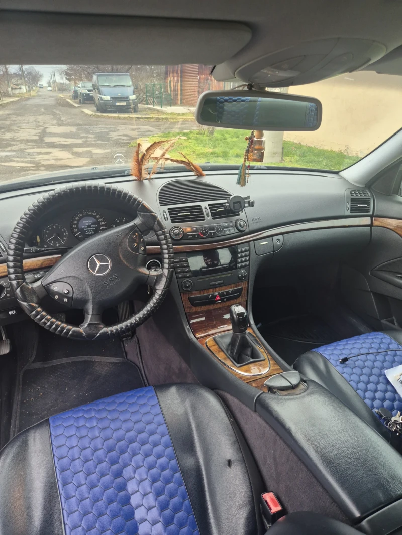 Mercedes-Benz E 220 Elegance CDI, снимка 2 - Автомобили и джипове - 53222268