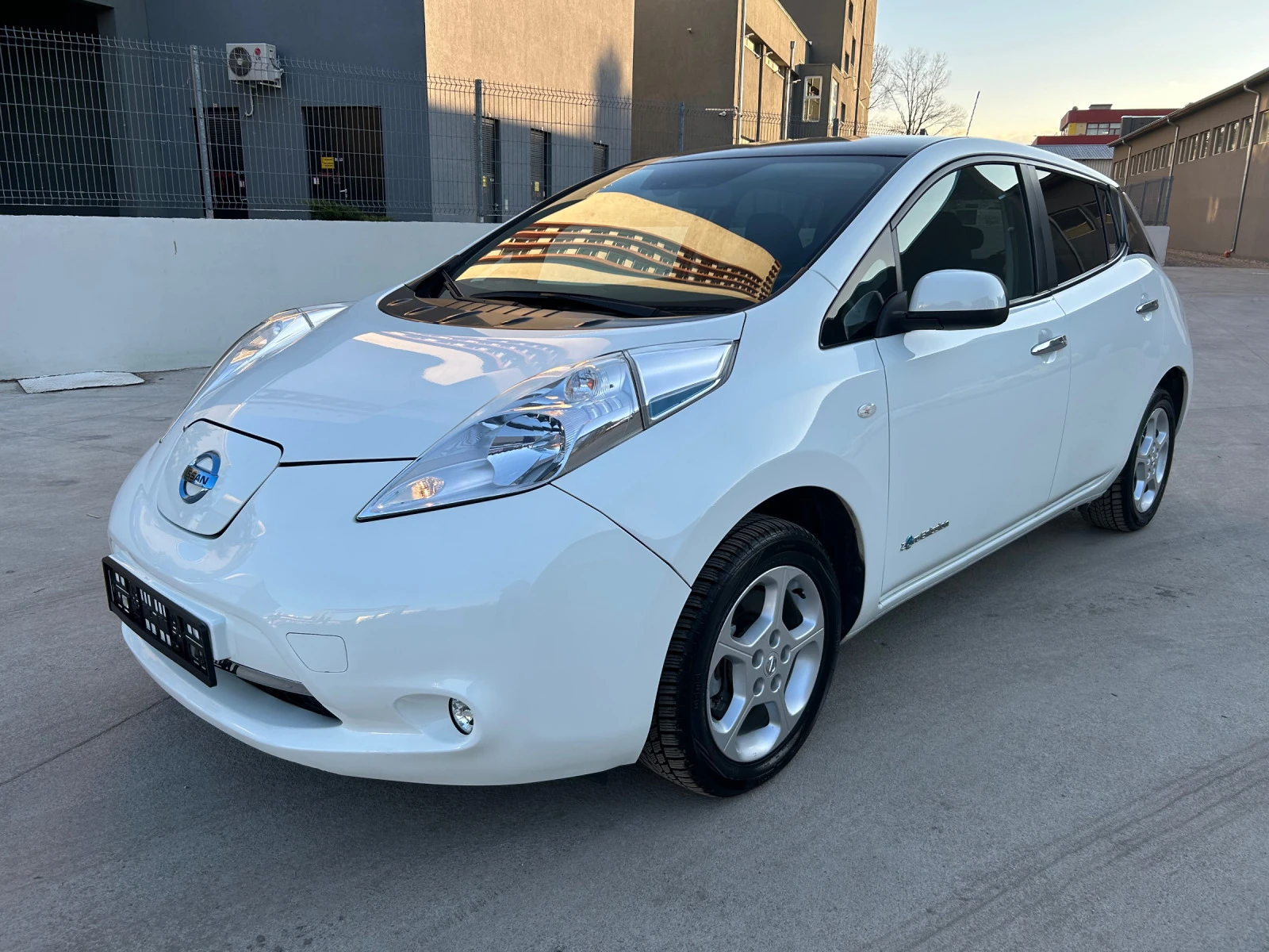 Nissan Leaf  30kW 109кс 2017г FaceLift, снимка 1