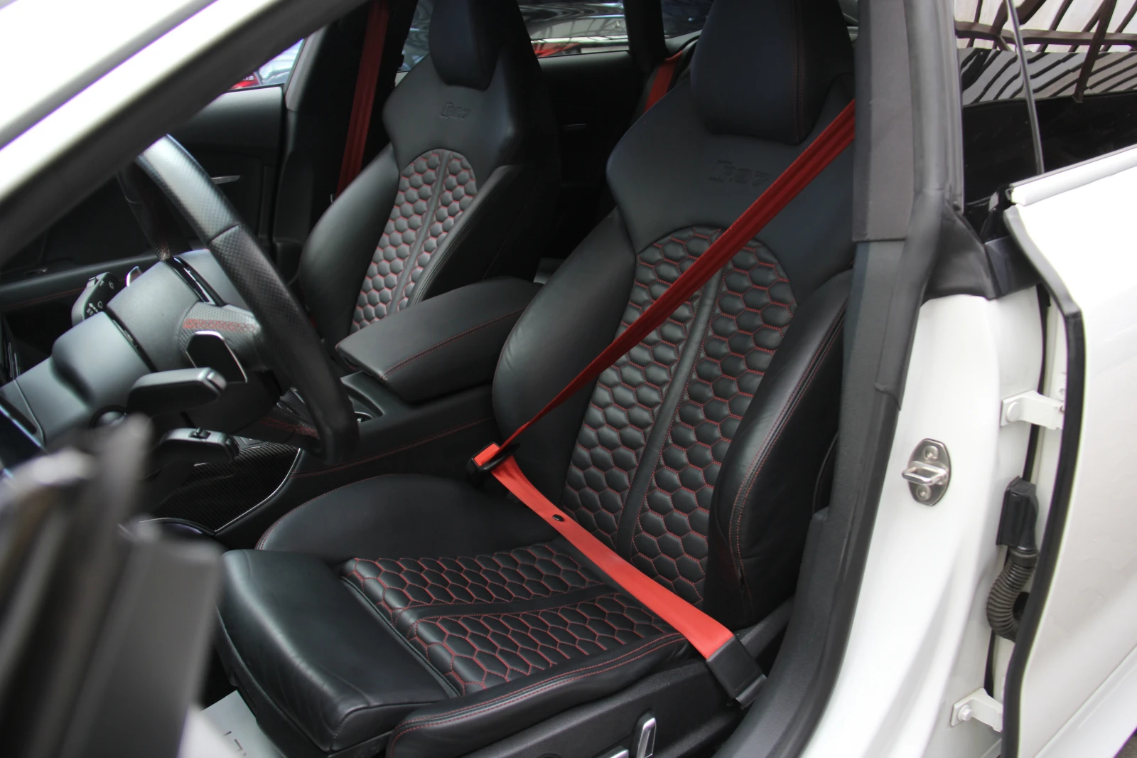 Audi Rs7 4.0TFSI/720ps/Exclusiv/Kamera/ | Mobile.bg   15