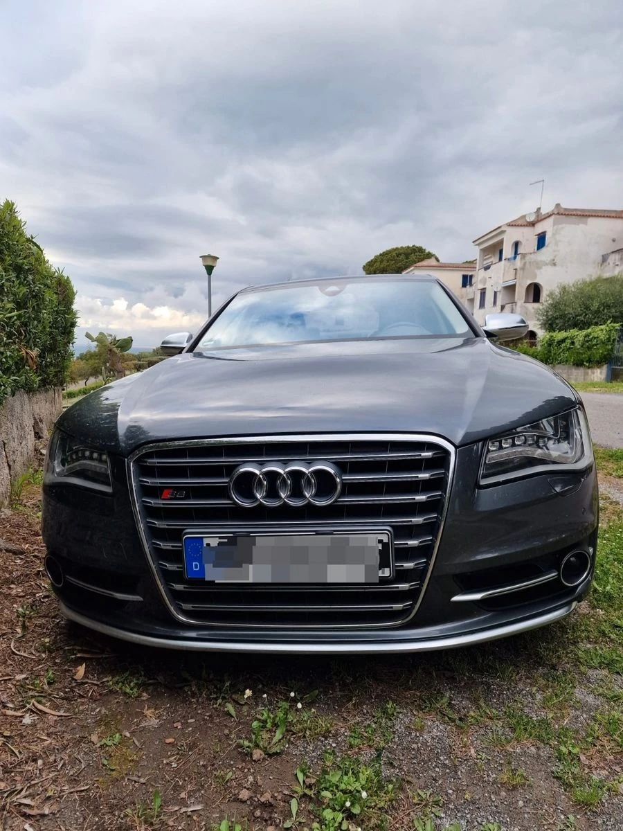 Audi S8 4.0 TFSI - изображение 2