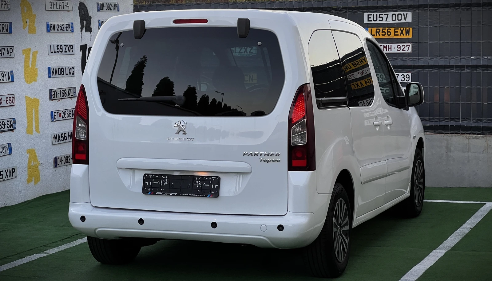 Peugeot Partner Tepee 1.6BlueHDi Автоматик - изображение 4