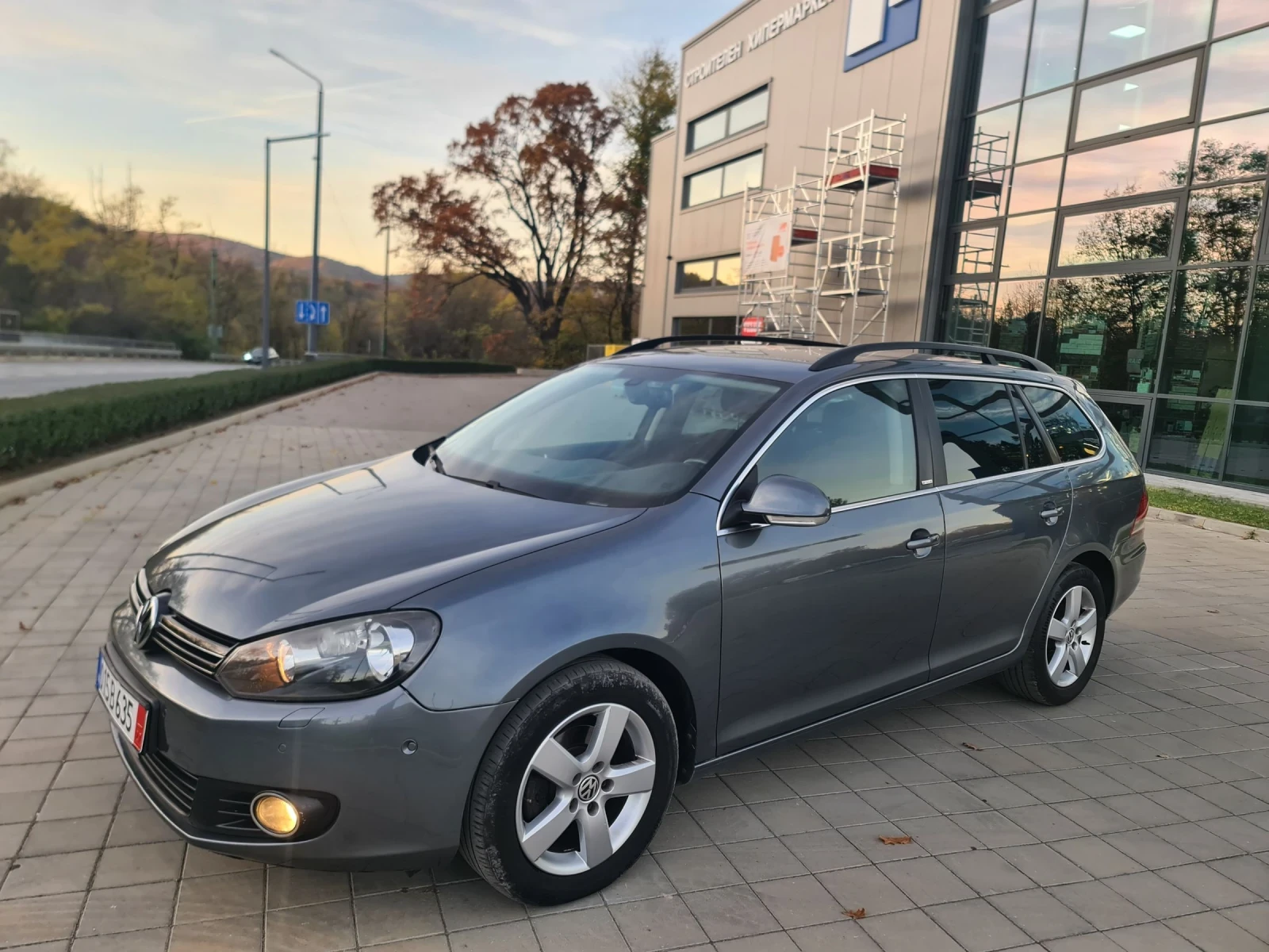 VW Golf 1.6 diesel 105кс. STILE - изображение 3