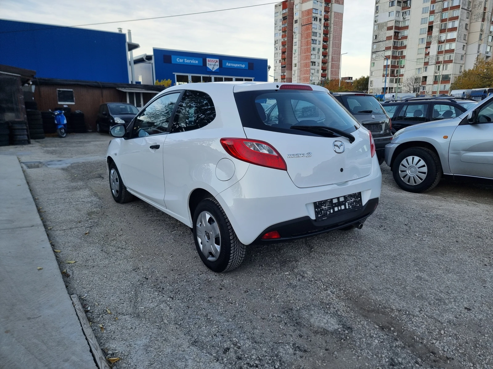 Mazda 2 1.3I - изображение 5