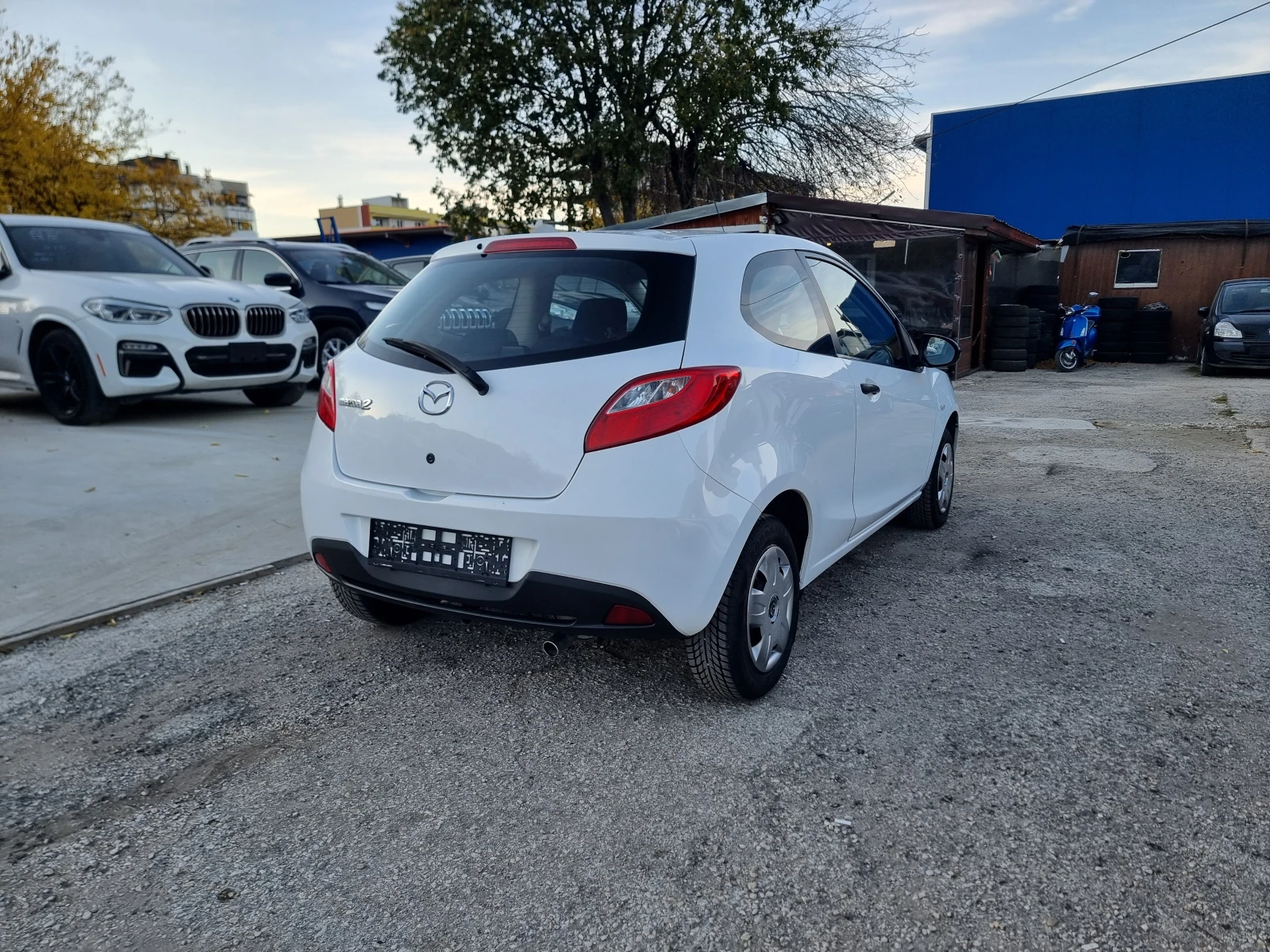 Mazda 2 1.3I - изображение 6