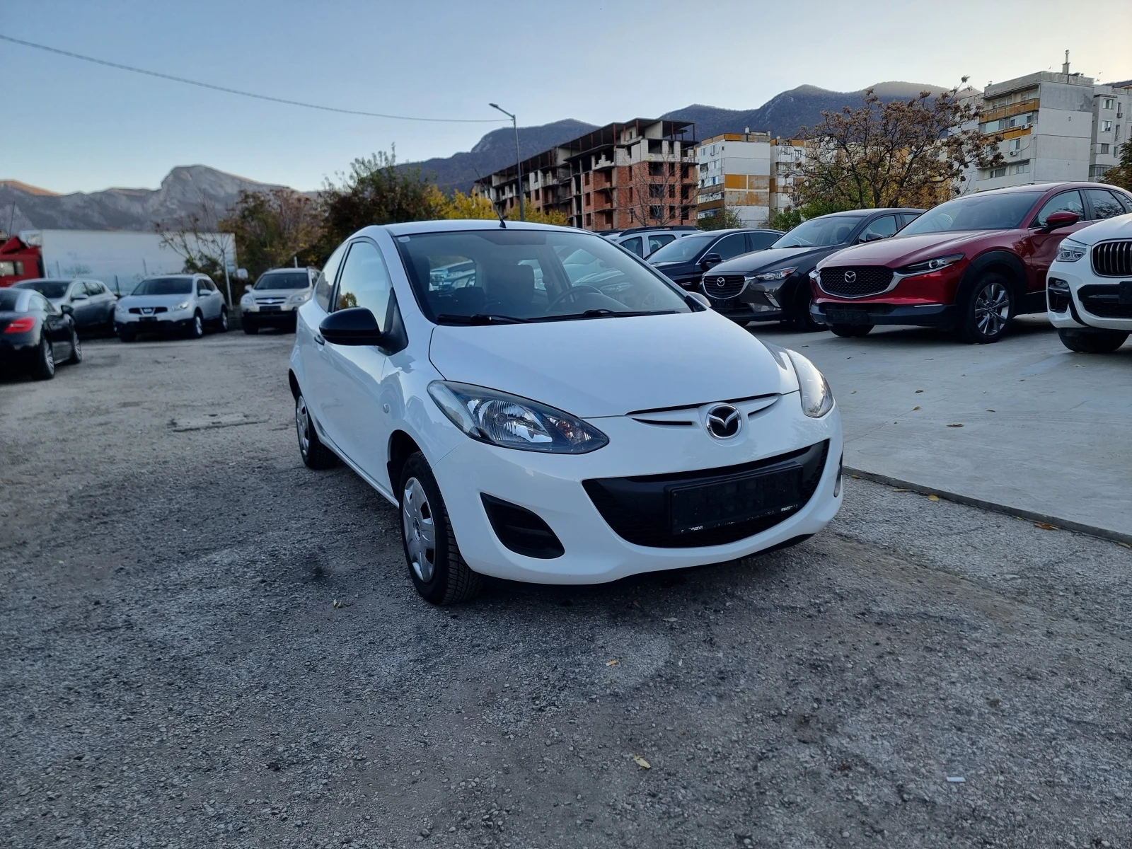 Mazda 2 1.3I - изображение 9