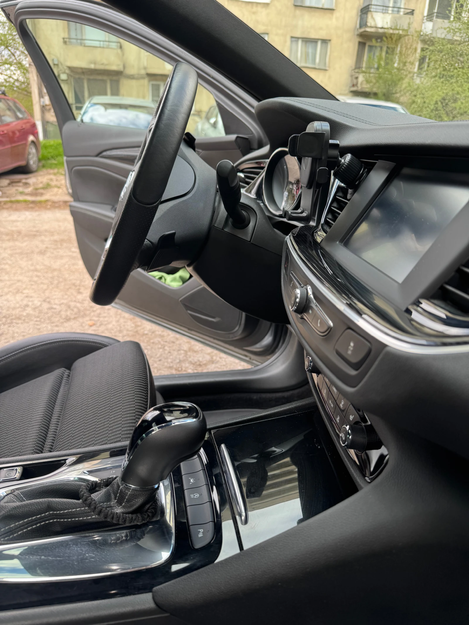 Opel Insignia 1.5 / 165 к.с. - изображение 8