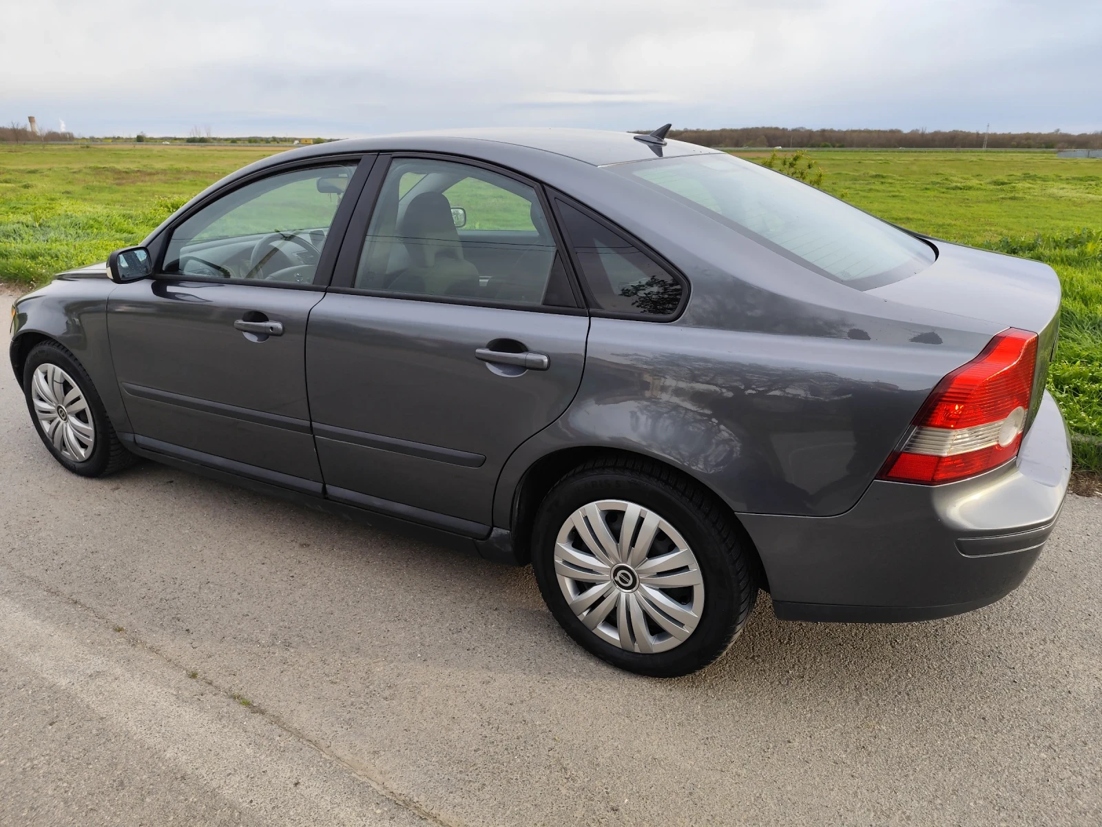 Volvo S40 S40 2.0 D - изображение 3
