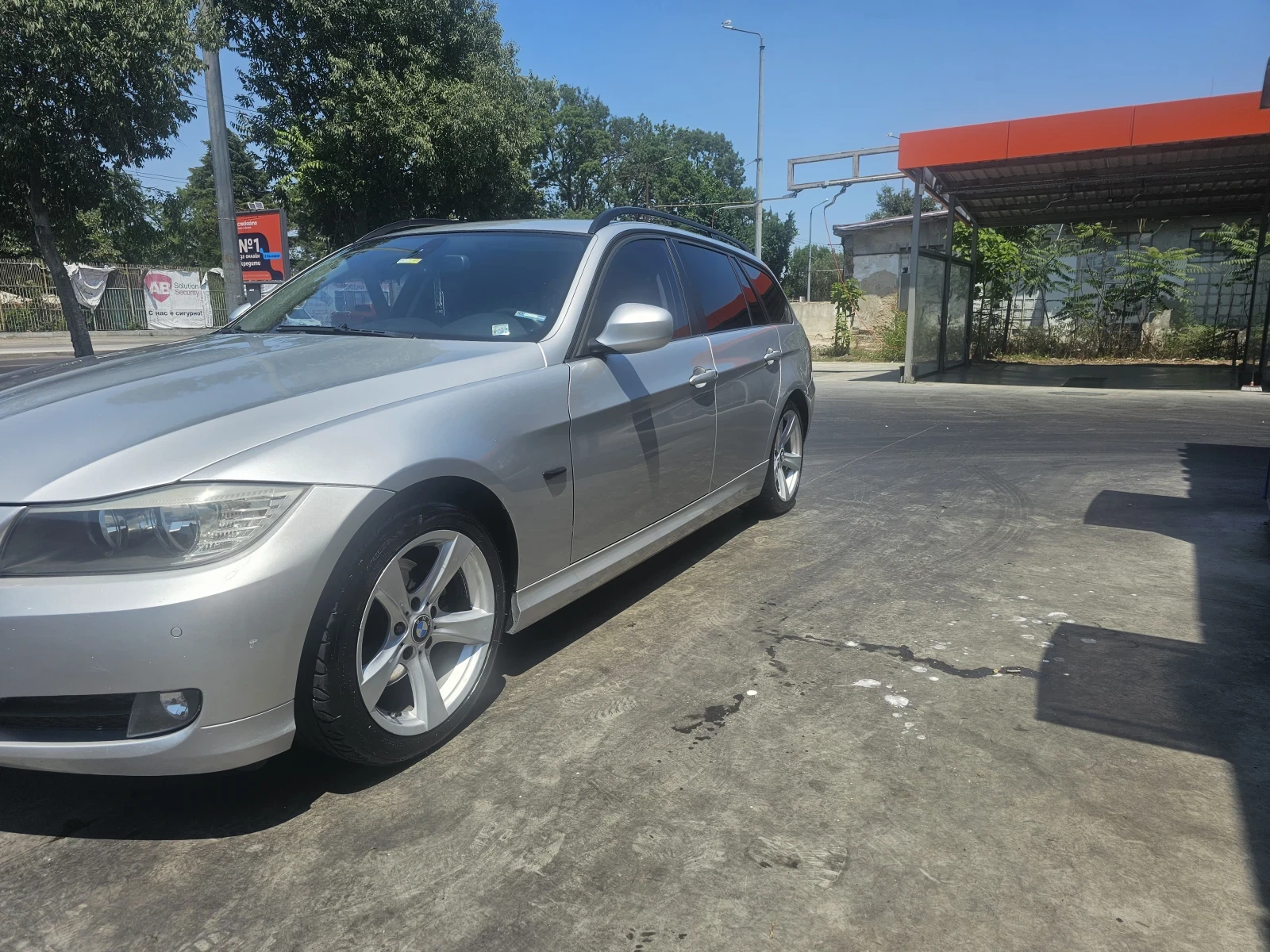 BMW 320  - изображение 5