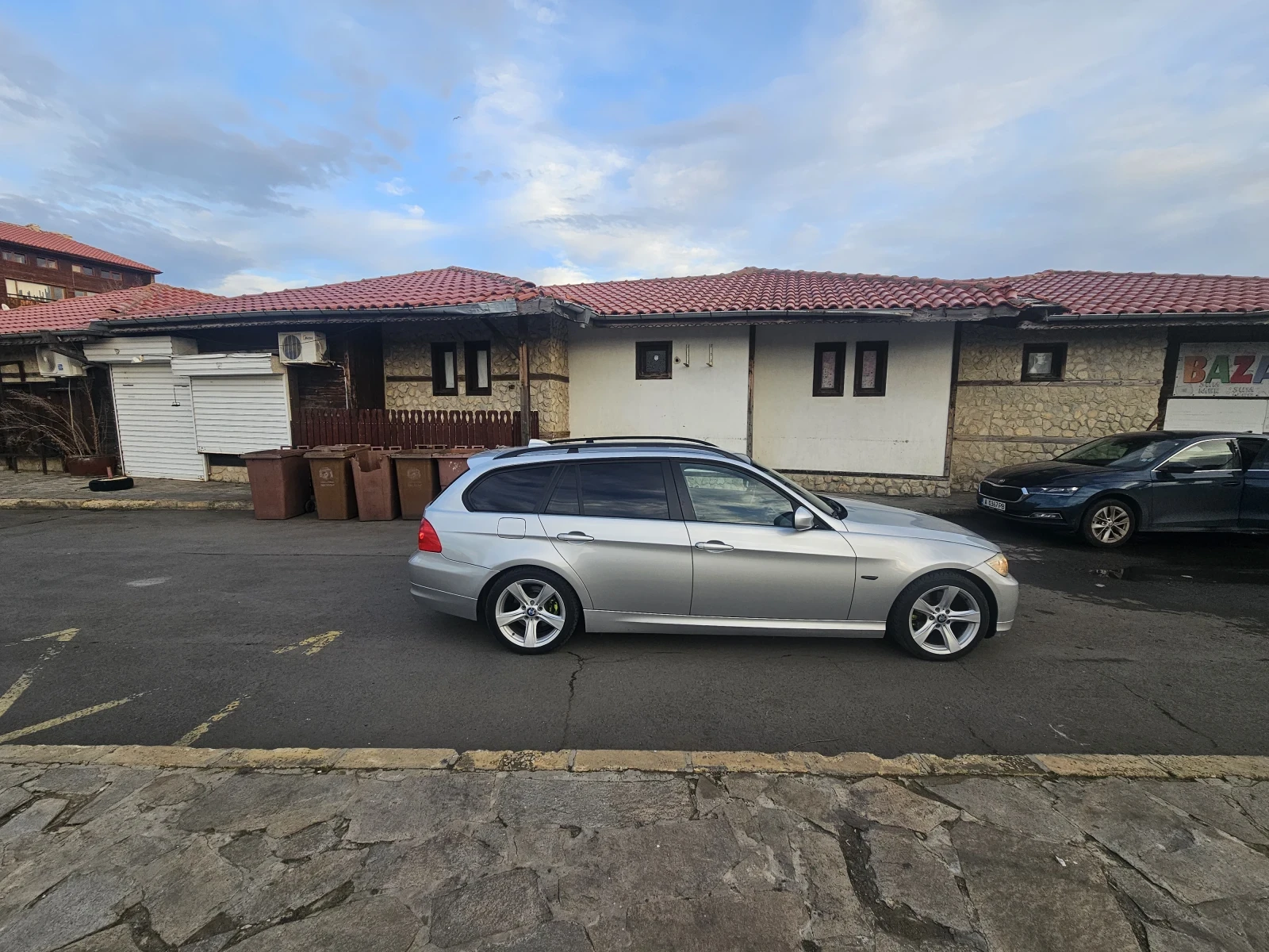 BMW 320, снимка 16 - Автомобили и джипове - 54245484